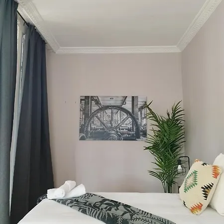 Apartment Railway By Staynnapartments Bilbao